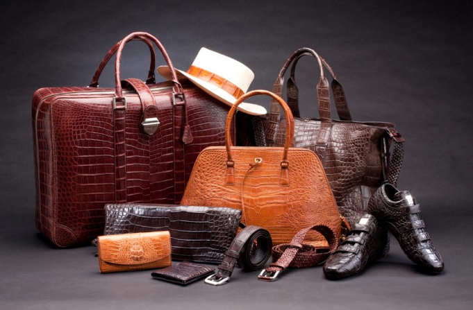 Top Leather Product Manufacturer in India – Bags, Wallets, Jackets